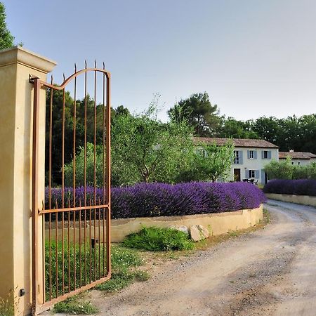 Mas De Lure Salon-de-Provence Exterior photo