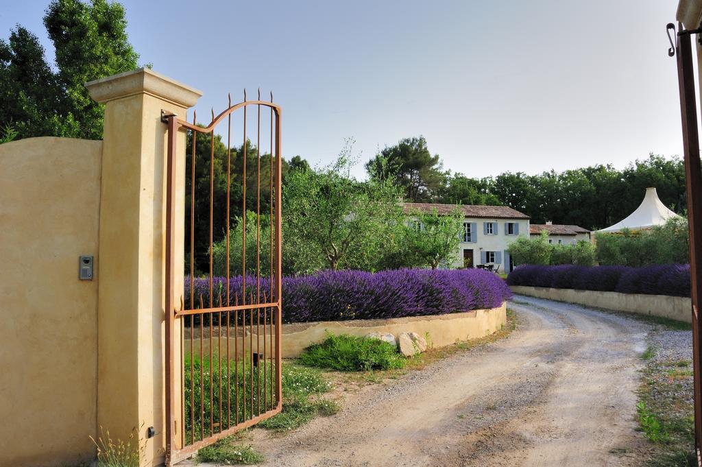 Mas De Lure Salon-de-Provence Exterior photo